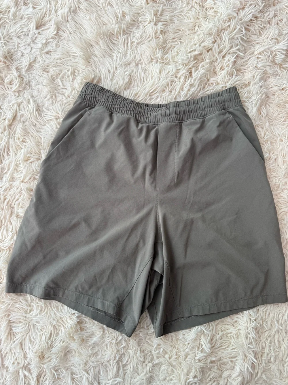 Lululemon Pace Breaker Linerless Short 7” Gray Grey Athletic Shorts S